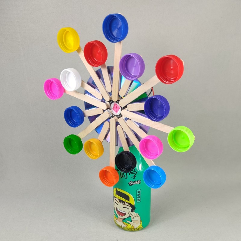 他也采用同样的方法来全面改造国防部