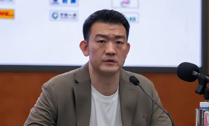 深圳男篮客场掀翻广厦 主场球队状态低迷遭惨败