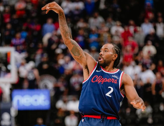 莱昂纳德砍45分率队狂胜森林狼 快船巩固西部第