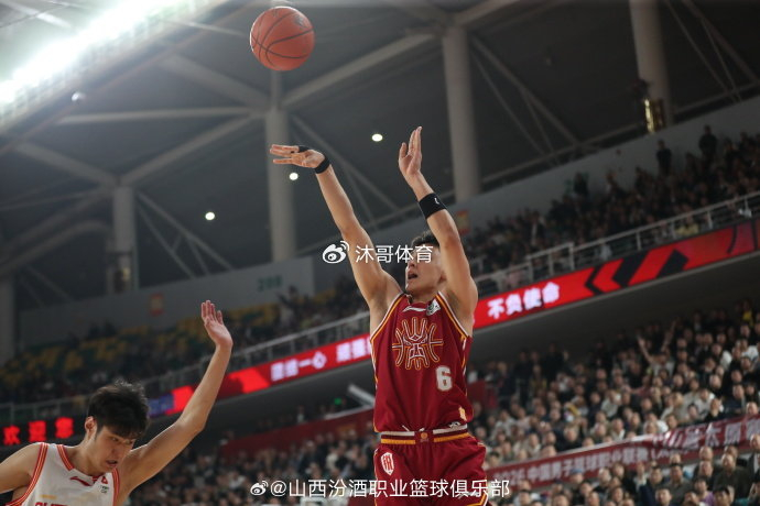 深圳客场掀翻山西 王浩然爆发助队创队史11连胜