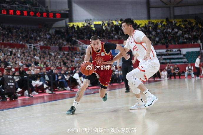 深圳客场掀翻山西 王浩然爆发助队创队史11连胜